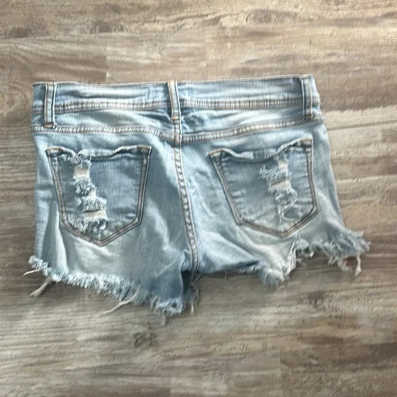 Eunina  shorts size small - Picture 5 of 7